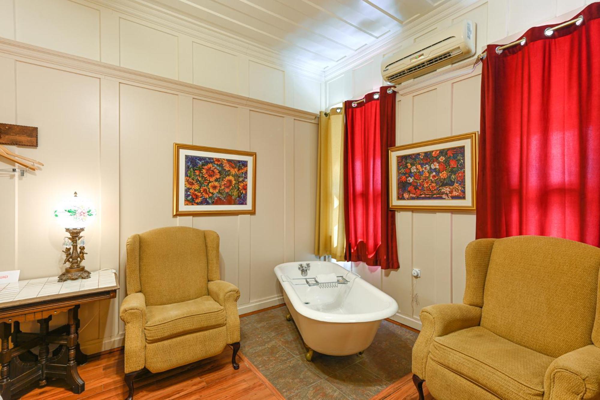 Hotel-Auberge La Grande Maison Et Spa بيه سان بول المظهر الخارجي الصورة